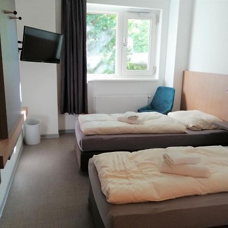 Gastehaus An Der Messe Hotell Hamburg-Harburg Exteriör bild