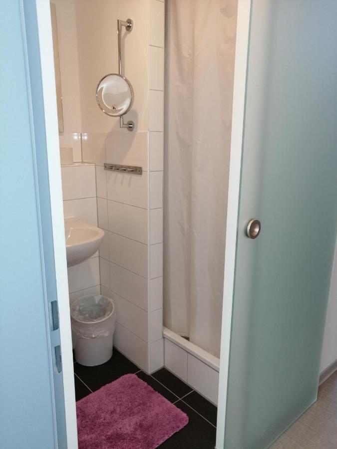 Gastehaus An Der Messe Hotell Hamburg-Harburg Exteriör bild